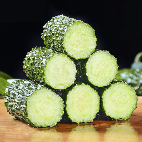 黄瓜的脆嫩诱惑 从田间到舌尖的新鲜之旅